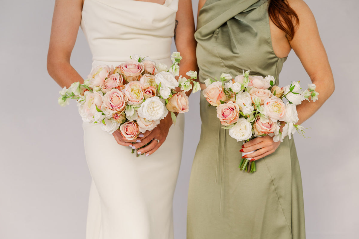 Amore - Bridesmaids Bouquet